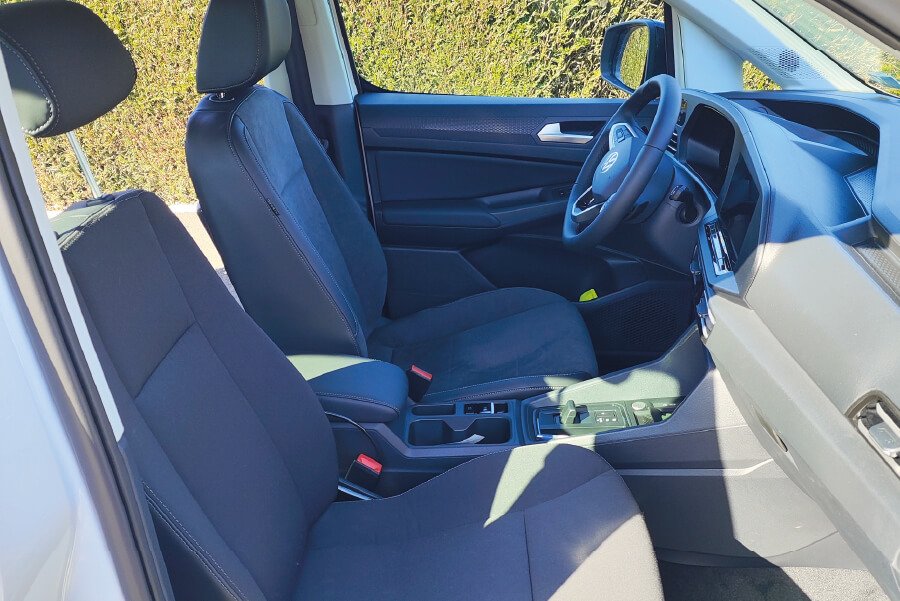 image-easymob-fourgon-interieur-2